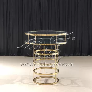 Round cocktail table