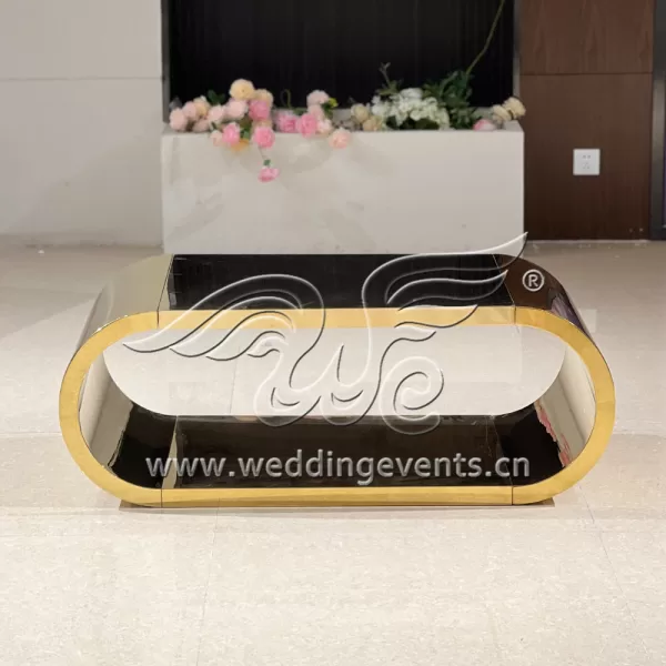 Country Wedding Cake Table
