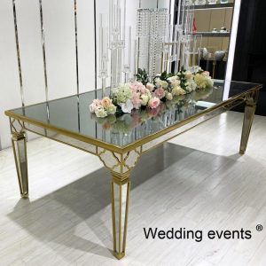 Bride groom wedding table