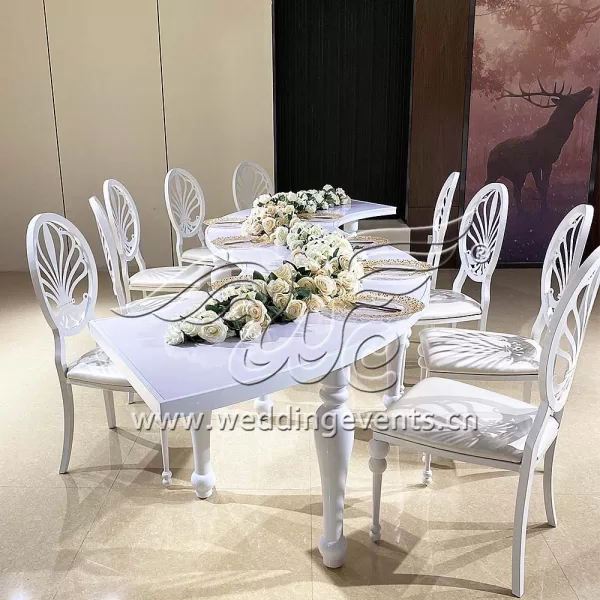 Serpentine Table Wedding