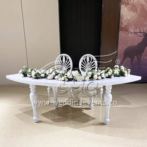 Serpentine Table Wedding