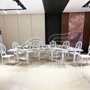 Serpentine Table Wedding