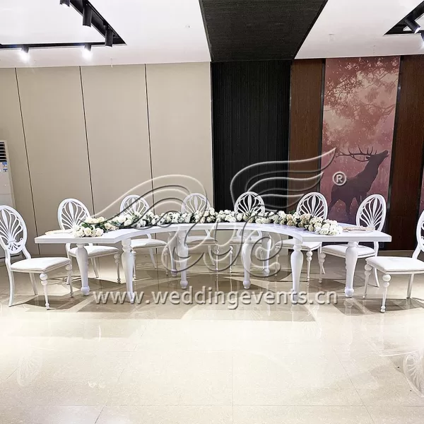 Serpentine Table Wedding