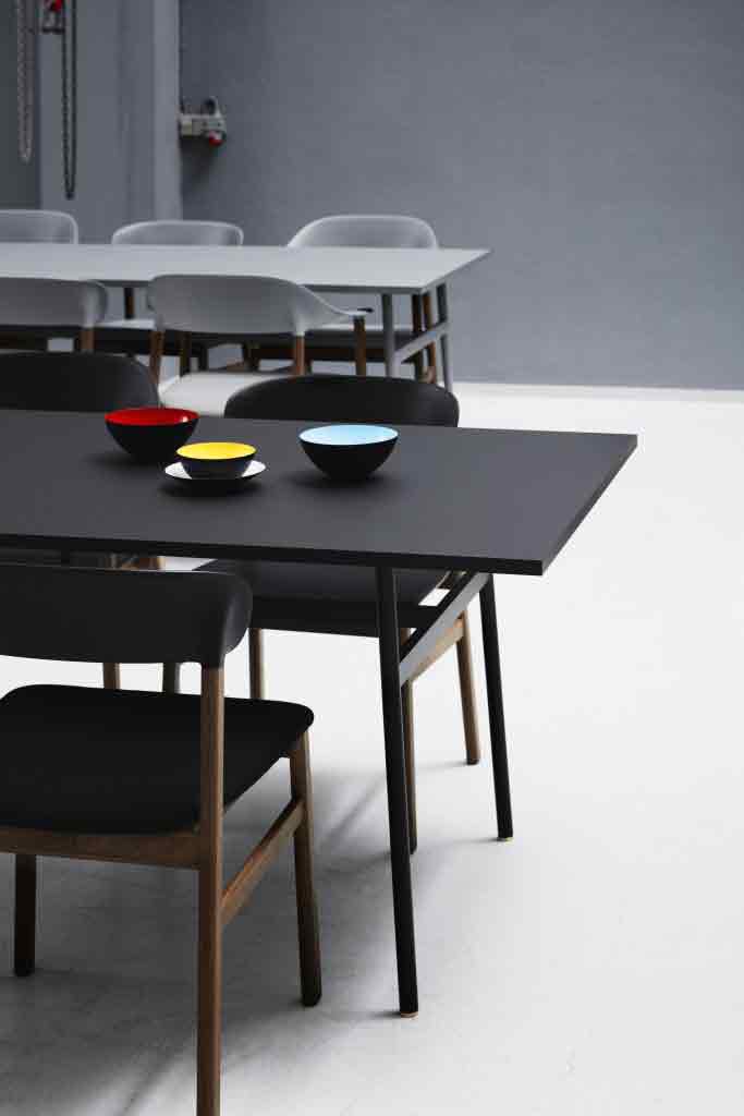 Modern dining tables