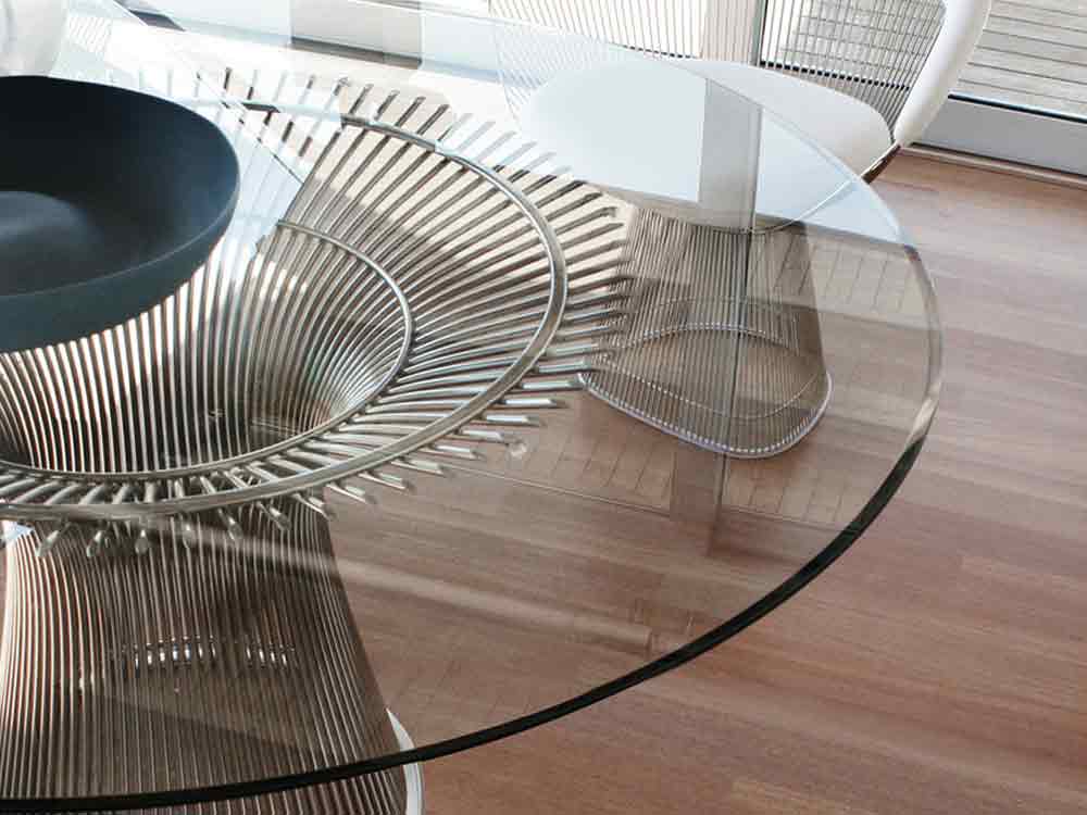 Modern dining tables