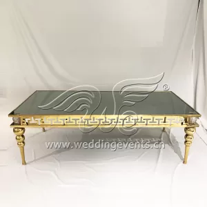 Gold table wedding