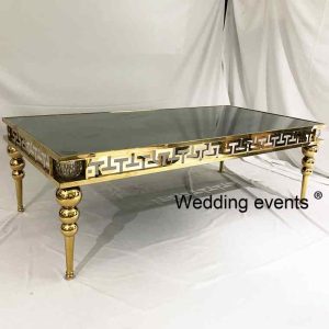 Gold table wedding