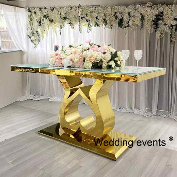 Wedding table for bride and groom