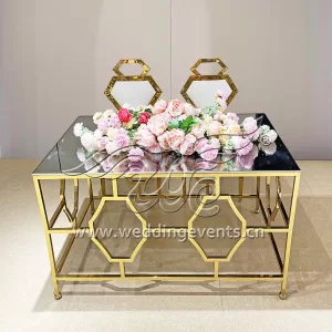 bride and groom wedding table