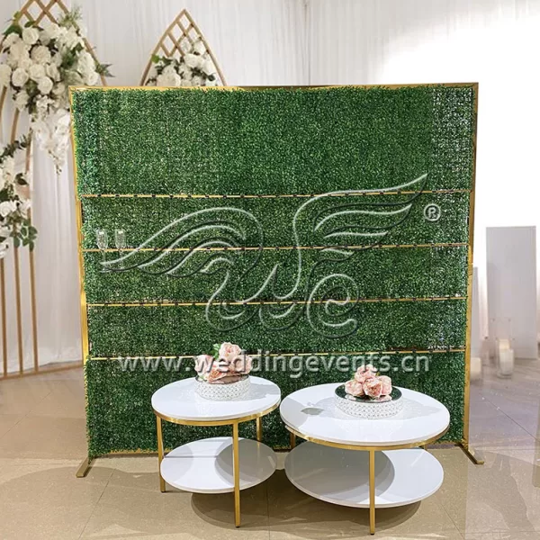 Grass Backdrop Wedding