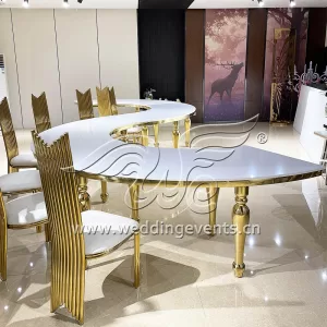 Serpentine tables