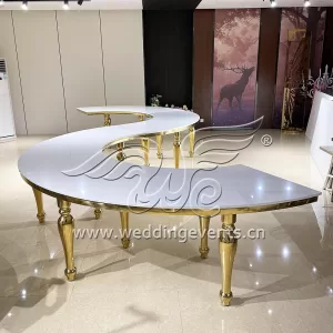 Serpentine tables