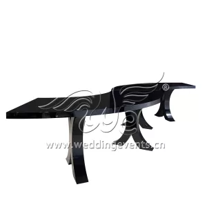 Serpentine Banquet Tables