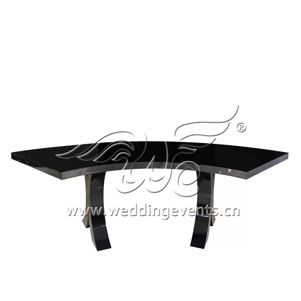 Serpentine Banquet Tables