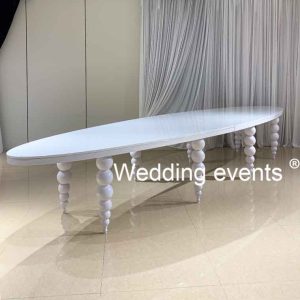 Oval wedding tables