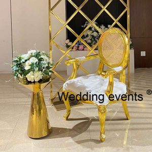 Wedding chair for bride and groom