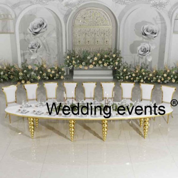 Wedding oval table
