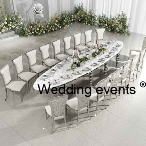 Silver oval wedding table