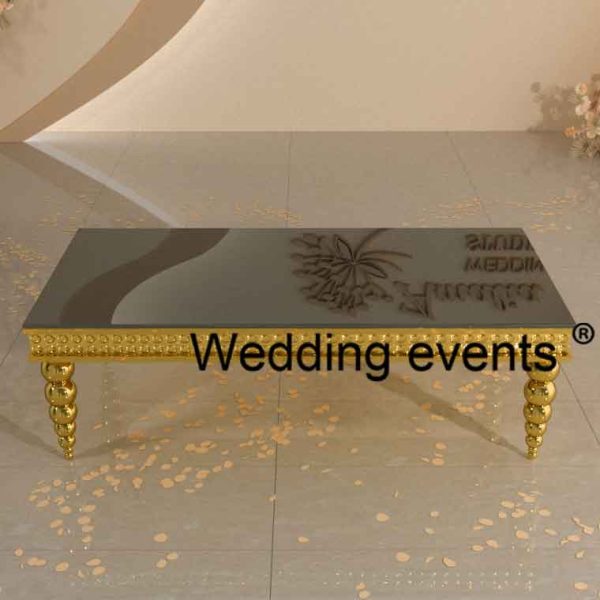 Throne wedding table