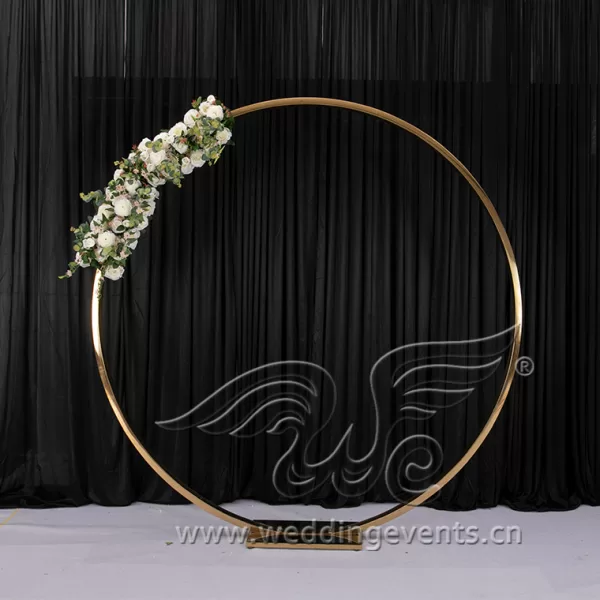 Circle wedding backdrop