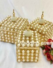 Keepsake storage with lid