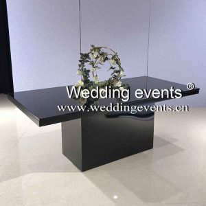 Black event table