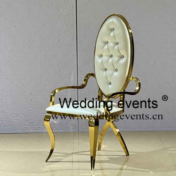 Bride and groom wedding chair rentals
