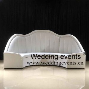 Arch arrangement wedding sofa