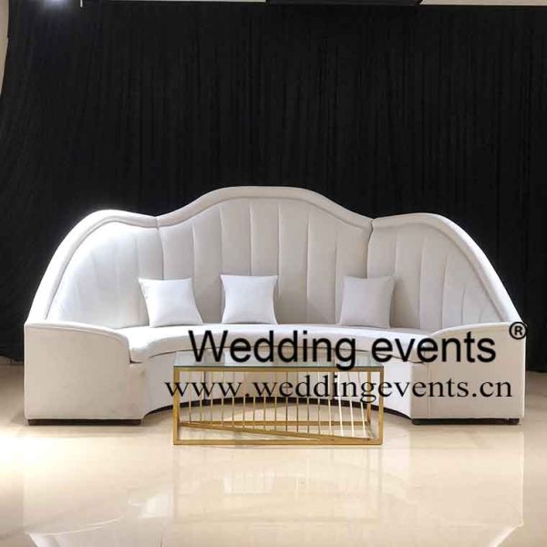 Arch arrangement wedding sofa