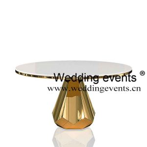 Elegant wedding table settings