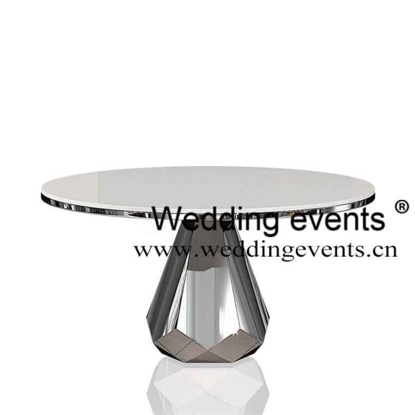 Modern wedding table decor