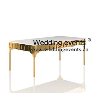Wedding table arrangements