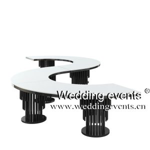 Serpentine Wedding Table