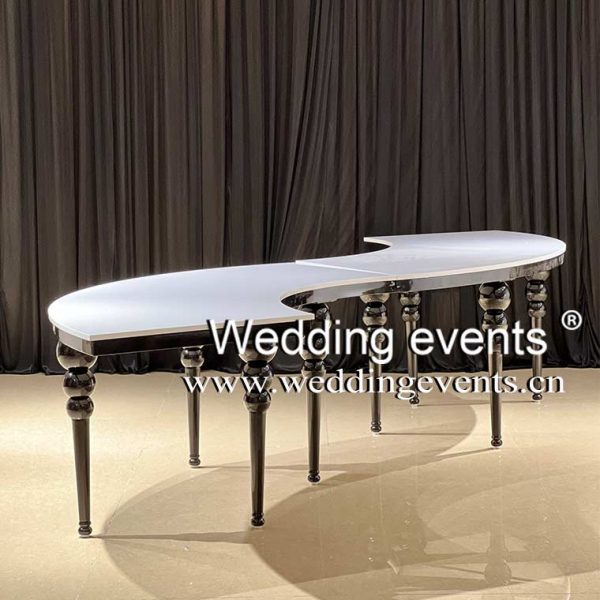 S Shape Wedding Table