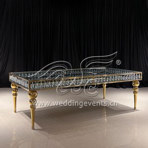 Modern Dinner Table Set