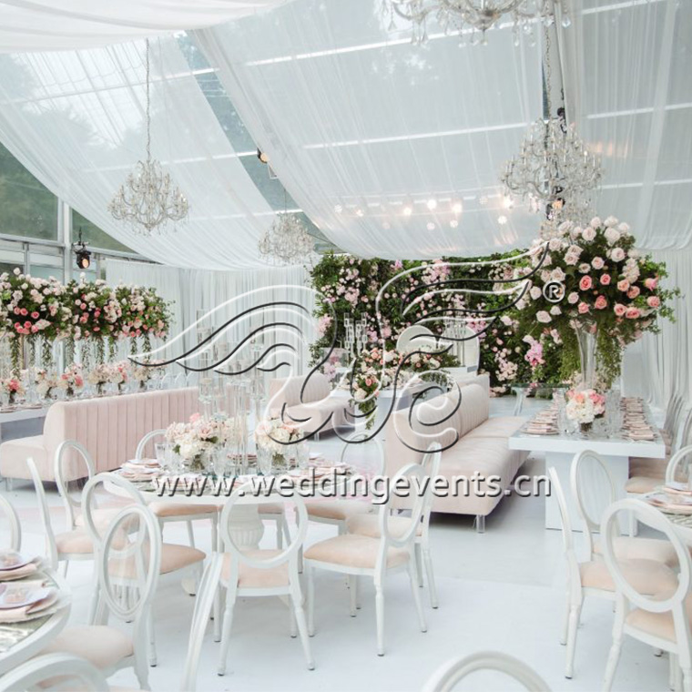 Furniture Tips for a Modern Urban Wedding