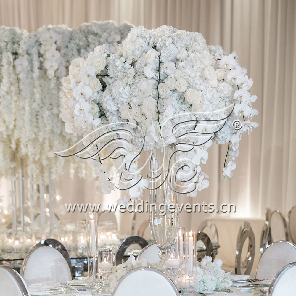 What Flowers Do I Need for My Wedding