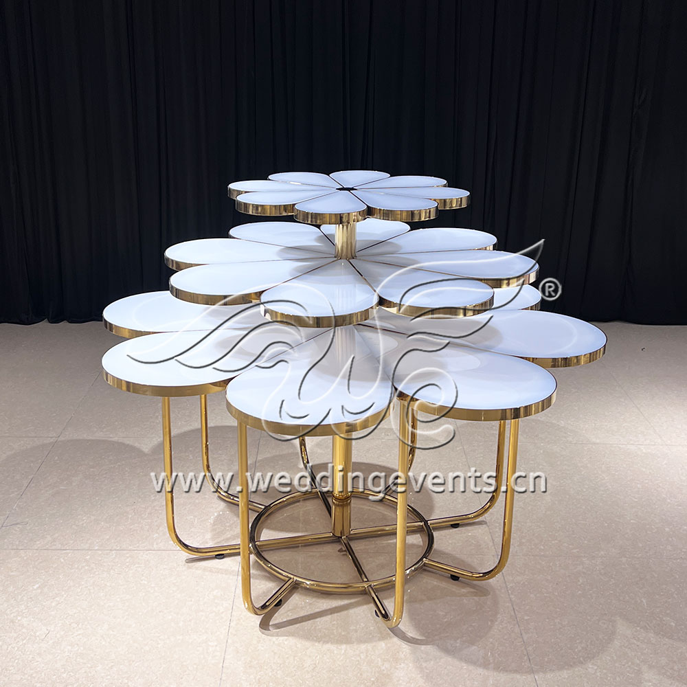 The Petal Cake Table
