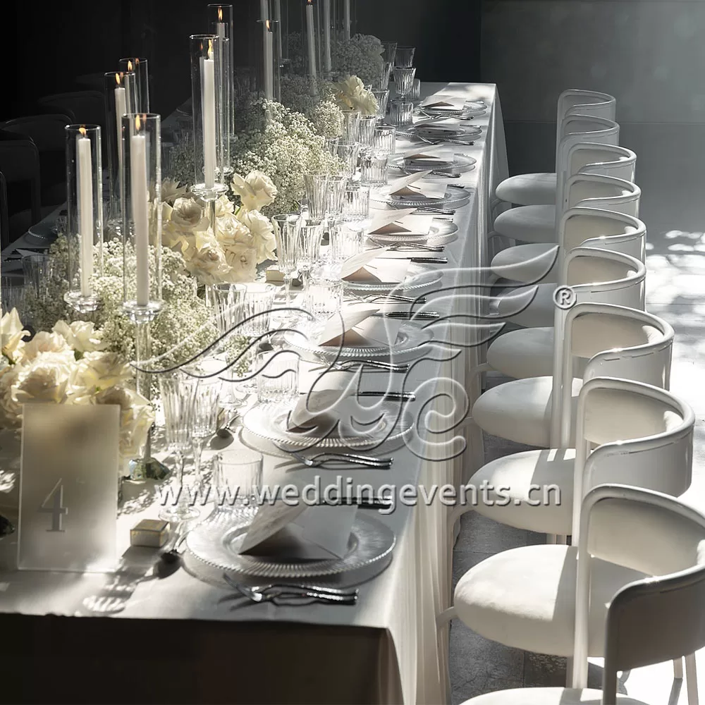 Event Chargers for Creating Elegant Table Settings