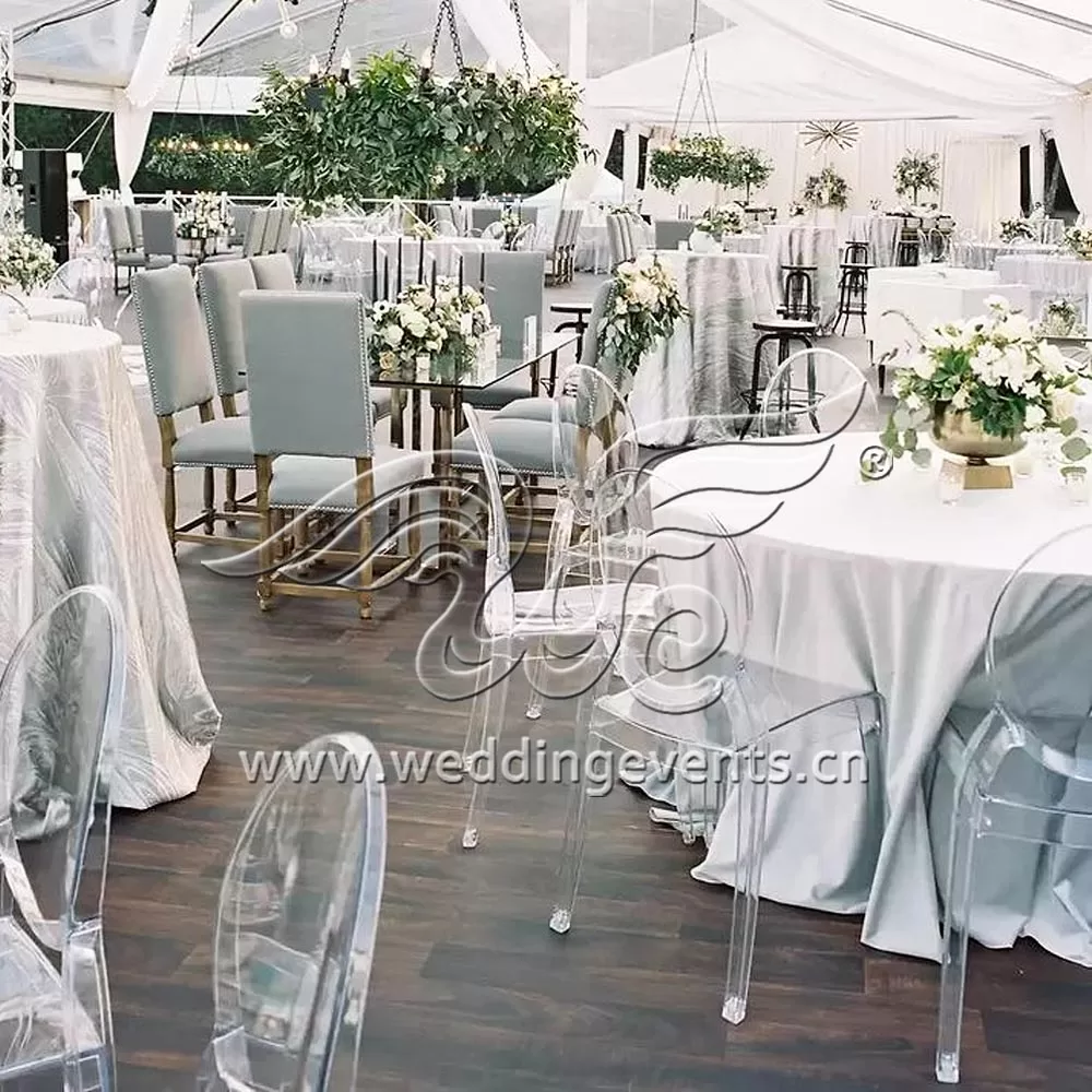 How to Deal With a Rainy Wedding Day