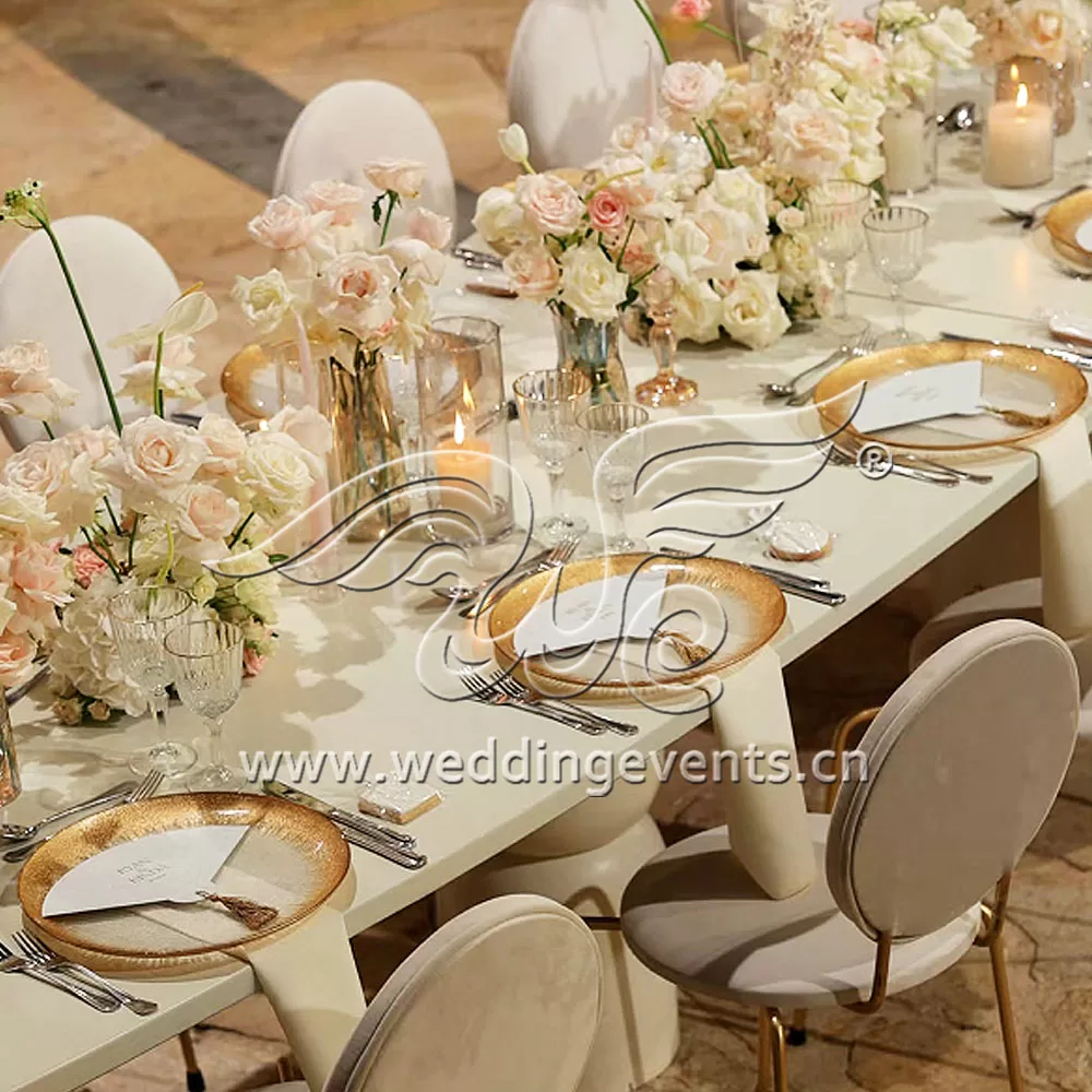 Design Cohesive Reception Spaces